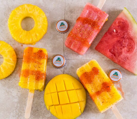 여름철 건강한 과일 디저트 만들기 yellow and red ice cream