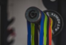 겨울철 저항성 다이어트, 올바른 운동법 blue green and yellow coated wires