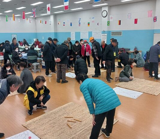 윷놀이 한 판 하실래요?